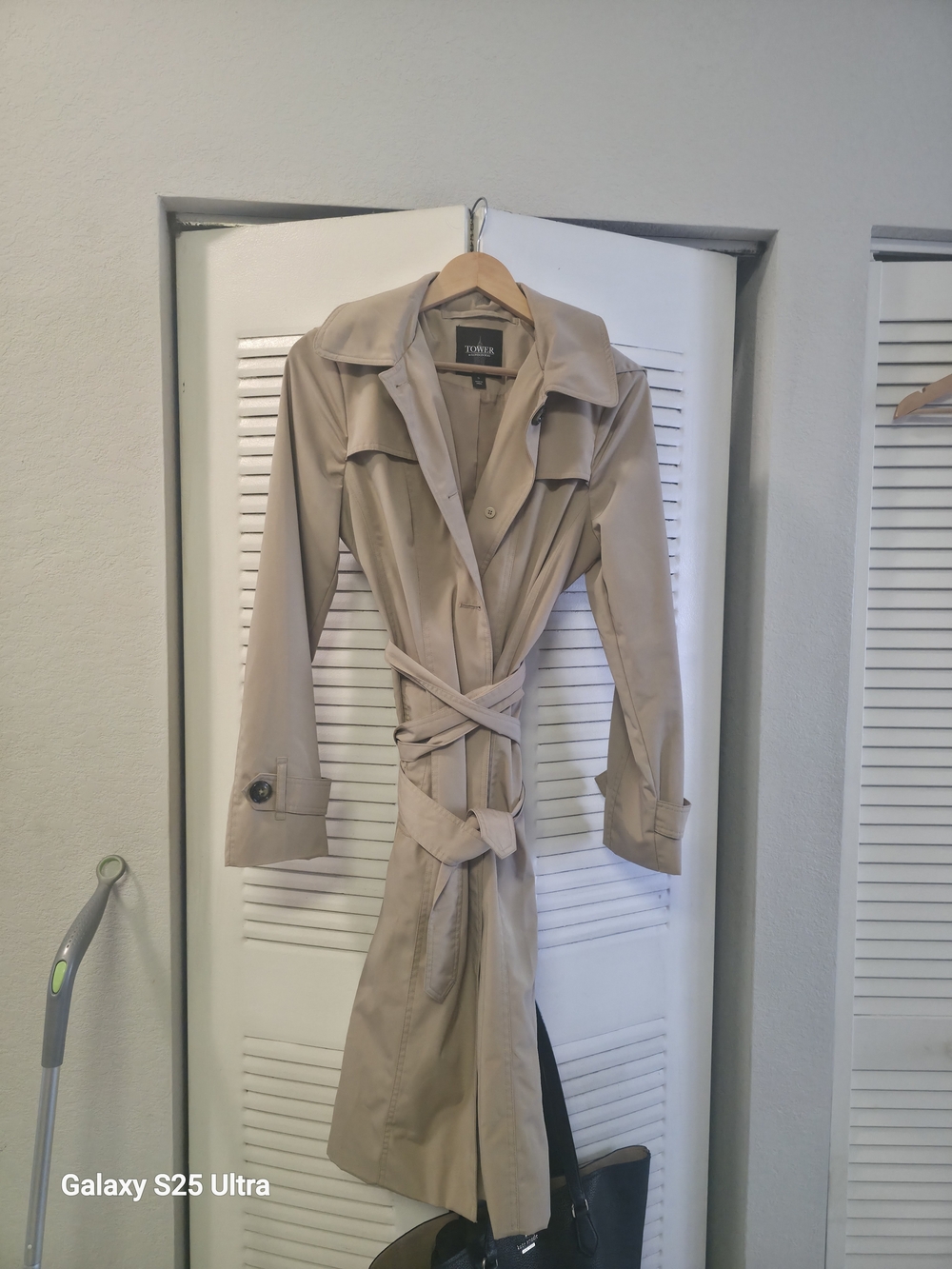 London Fog Classic Beige Trench Coat with Self Tie